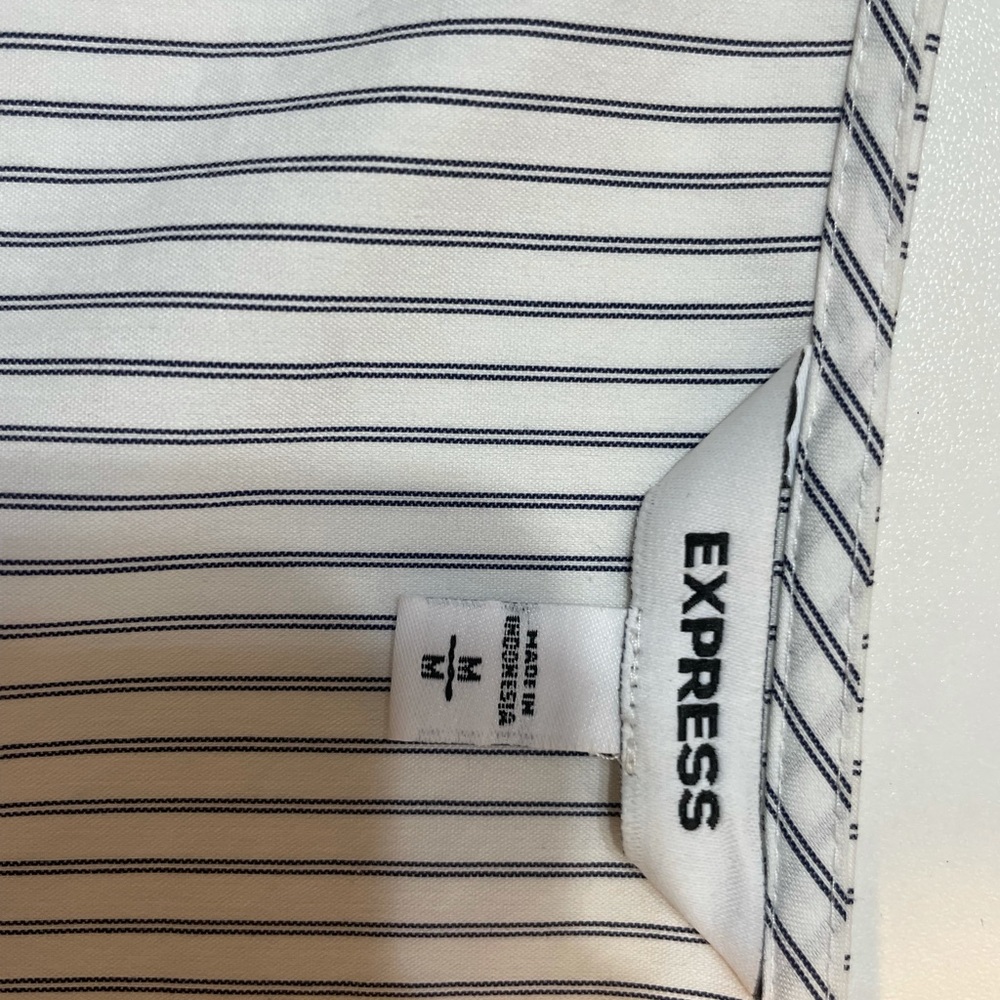 Express blouses - Picture 3 of 4